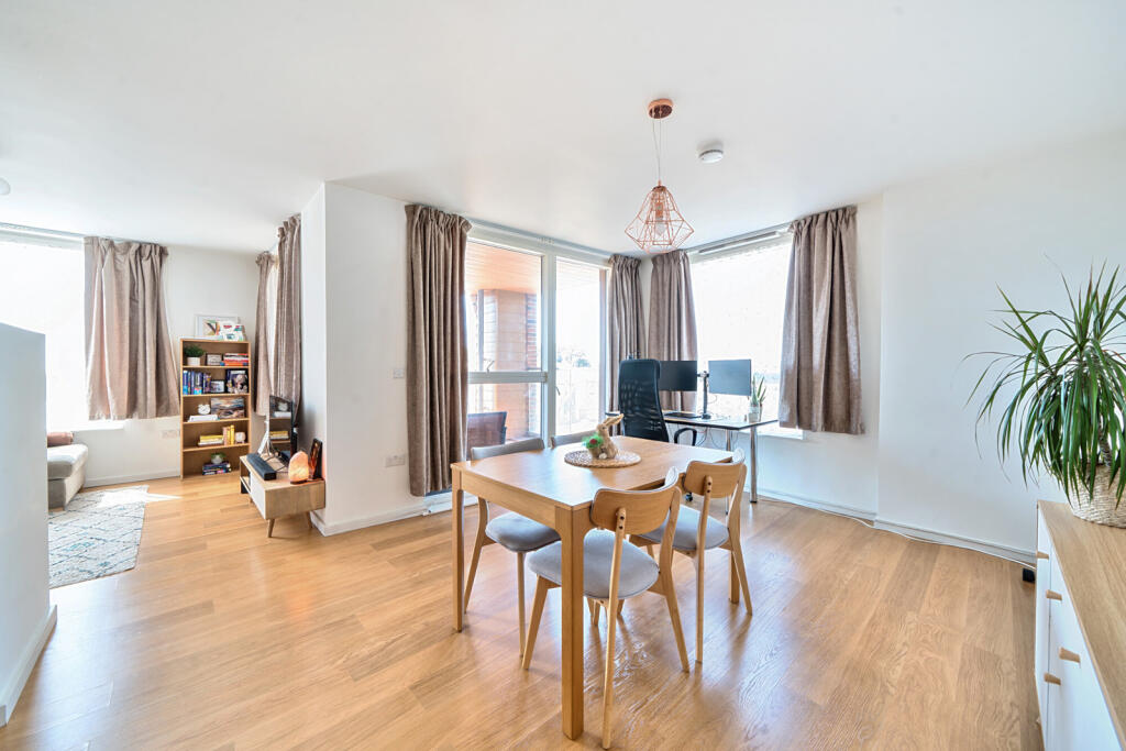 Main image of property: High Street, Brentford, Middlesex