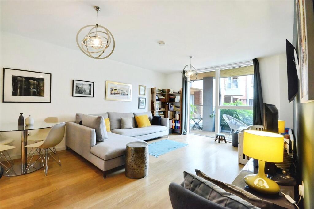 Main image of property: High Street, Brentford