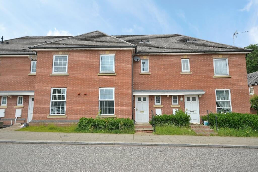 3 bedroom terraced house for sale in St Crispin Drive, Northampton, NN5