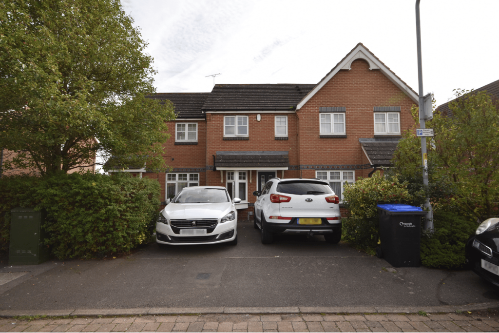 Main image of property: Thomas Chapman Grove, Southbridge, Northampton, NN4