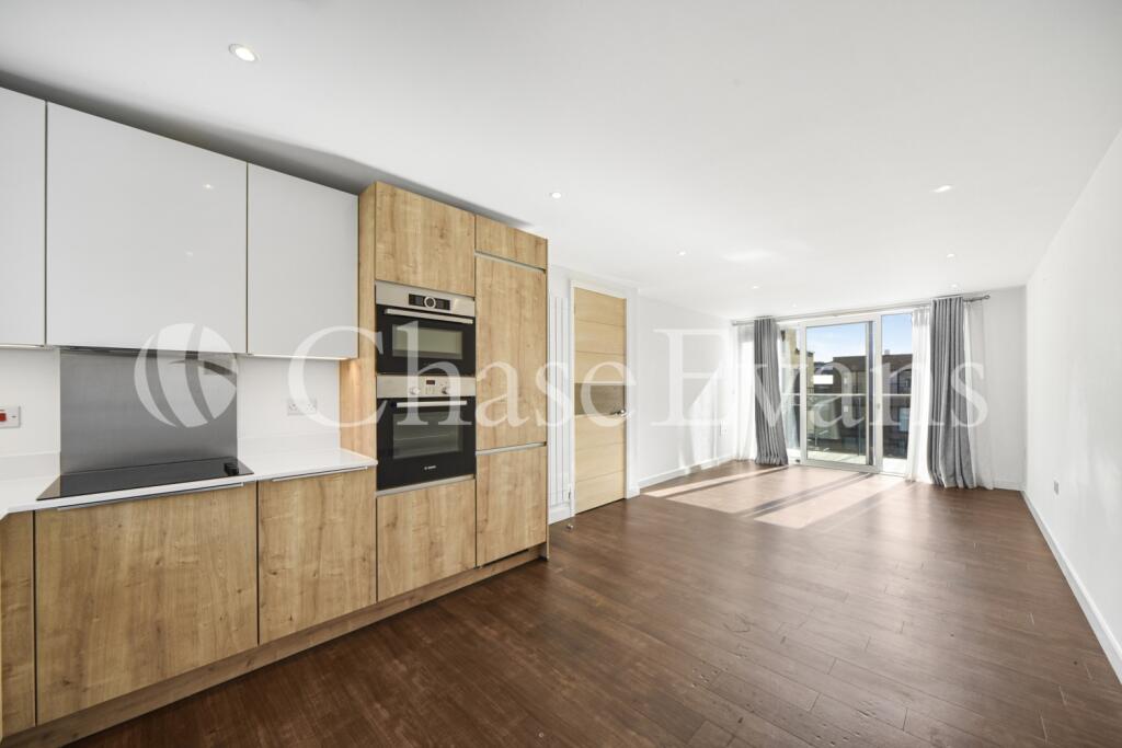Main image of property: Marine Wharf, Whiting Way, Surrey Quays, London, SE16