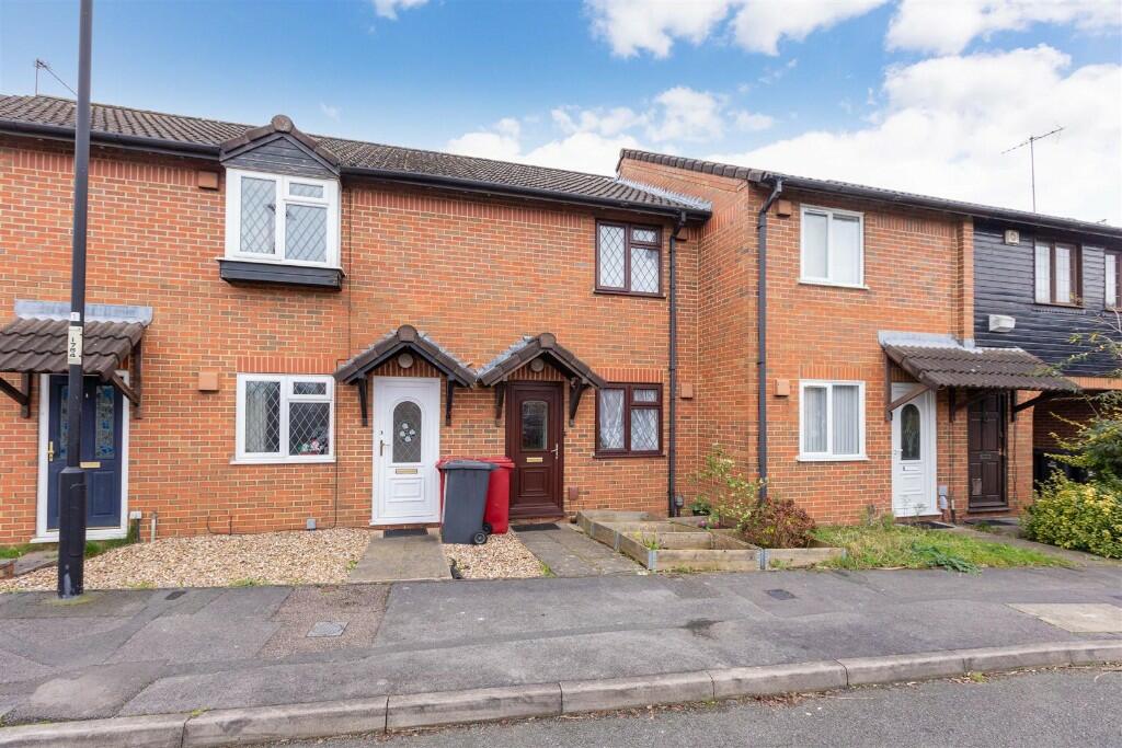 Main image of property: Flamborough Spur, Slough, Berkshire, SL1