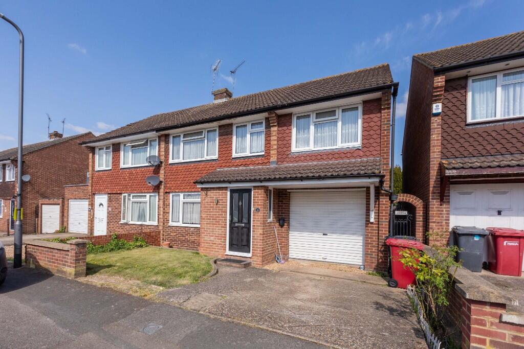 5 bedroom semi-detached house
