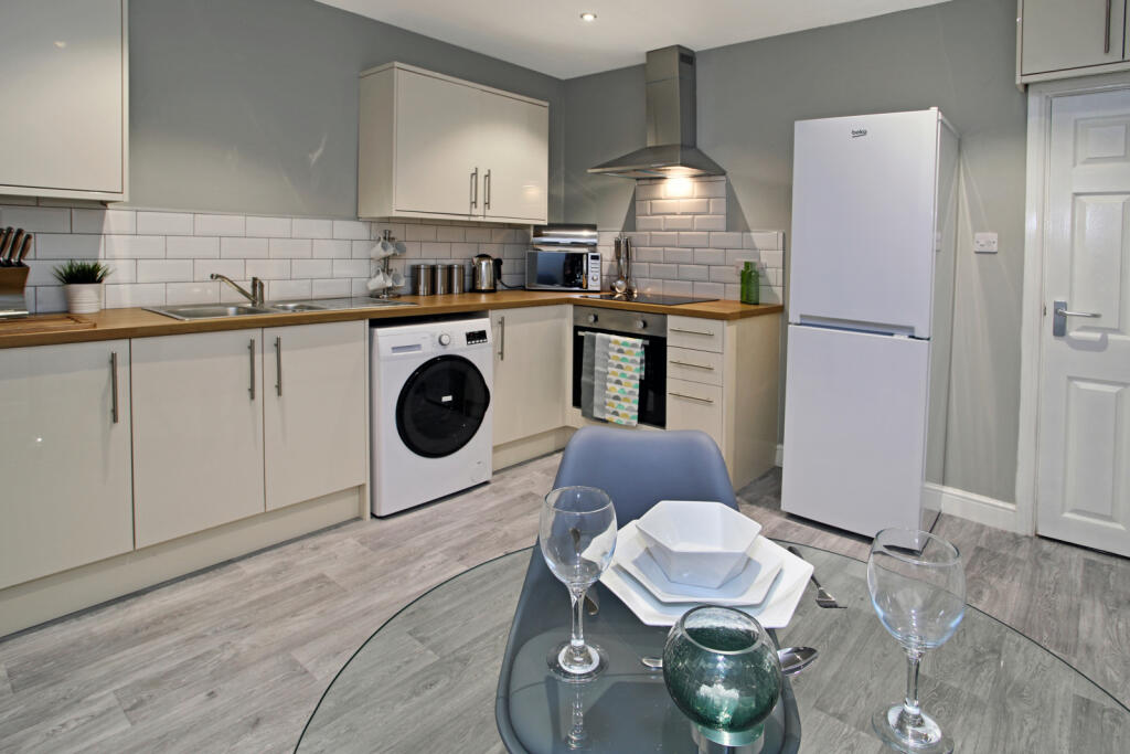 Main image of property: Corporation Street, Barnsley , S70