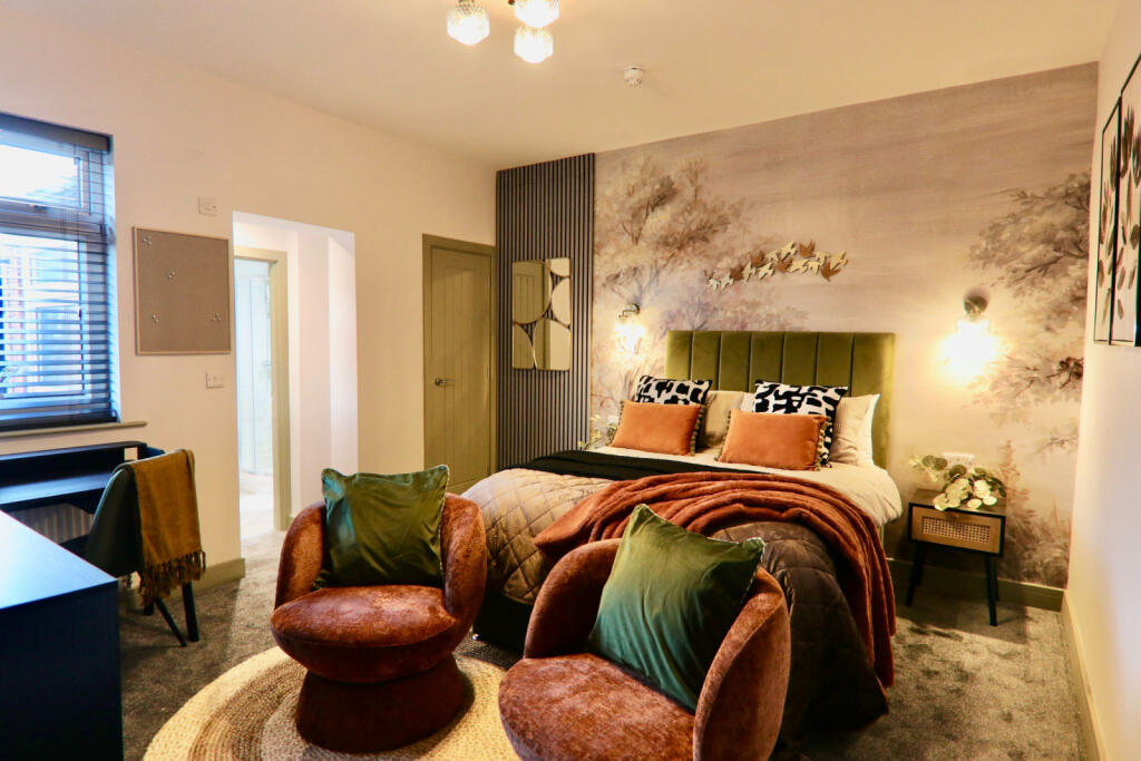 Main image of property: 77 Glebe Street,, WF10