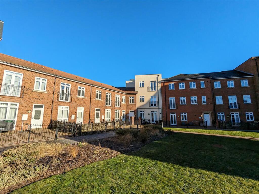 Additional property image - Hestercombe House, 22 Gorcott Lane, Solihull