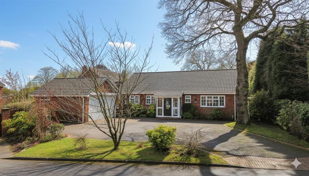 Main image of property: Pinfield Drive, Barnt Green