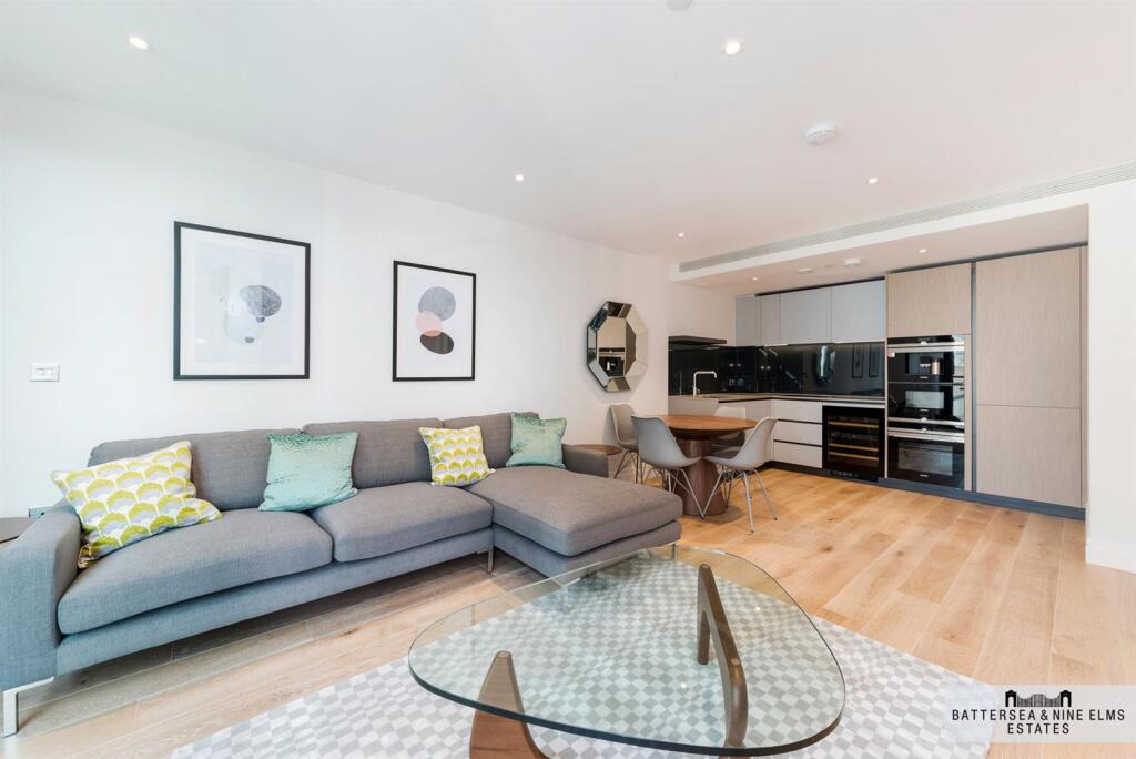 Main image of property: Riverlight 4, Riverlight Quay