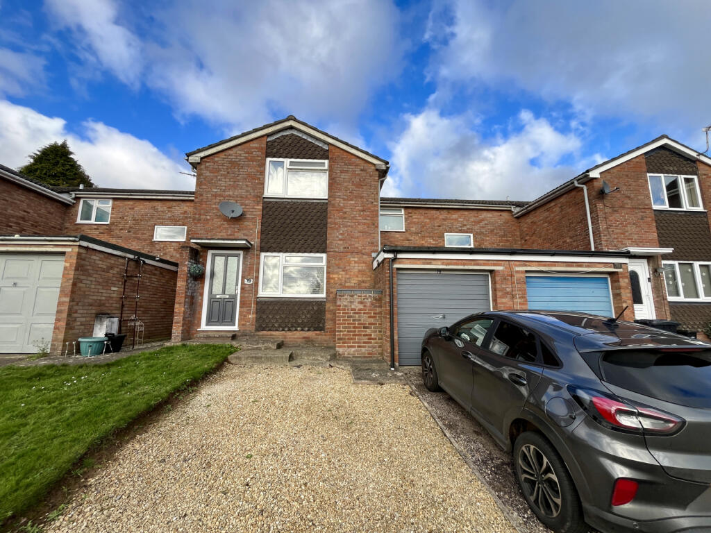 2 bedroom terraced house for sale in Woodland Rise, Lydney