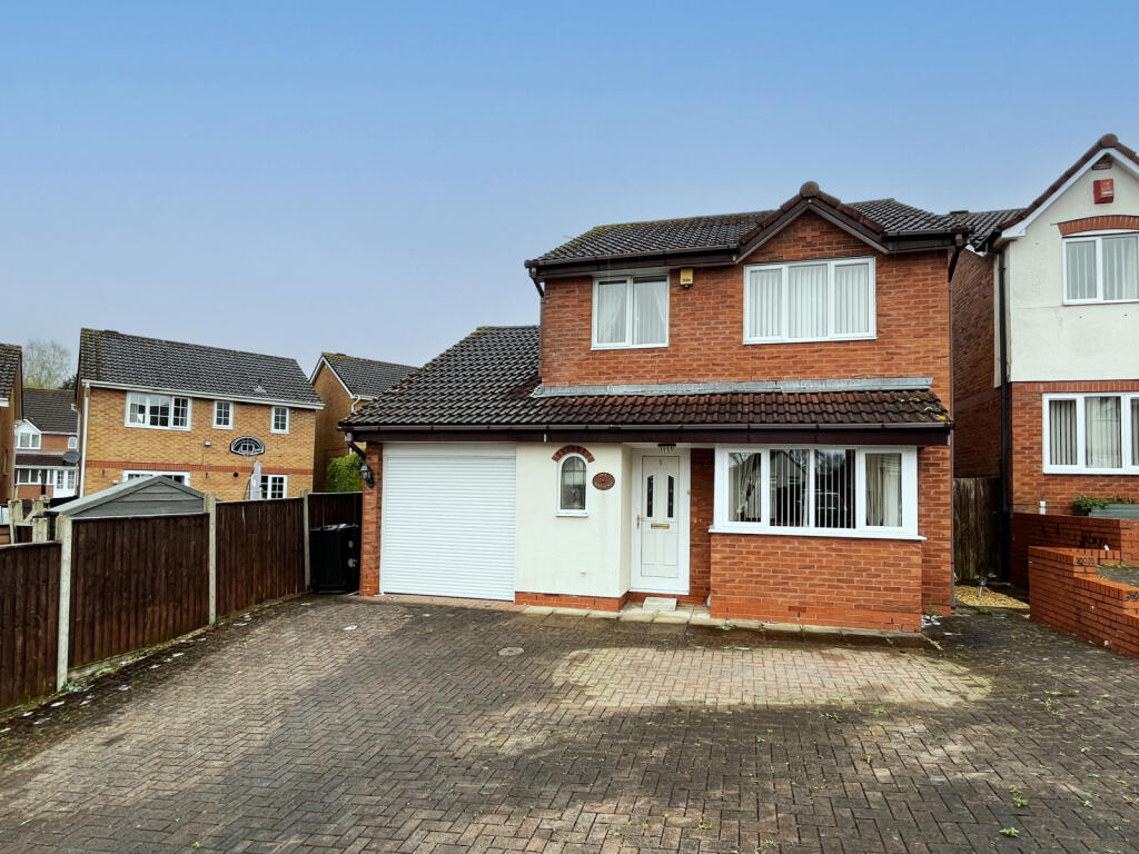 3 bedroom detached house for sale in Nodens Way, Lydney, Gloucestershire, GL15 5NP, GL15