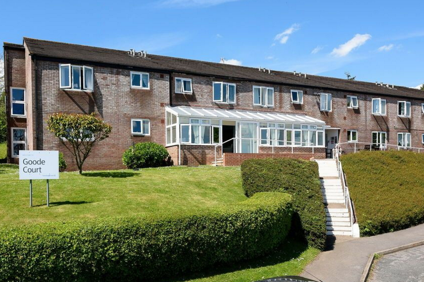 Studio flat for rent in Goode Court, Lydney, Gloucestershire, GL15 5JP