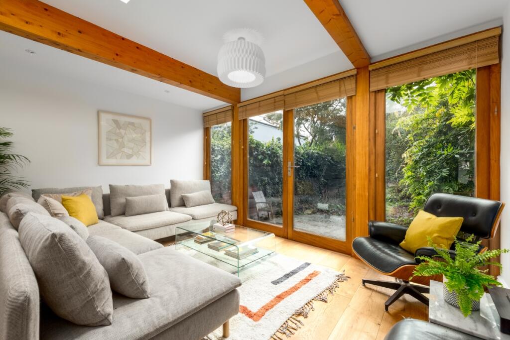 2 bedroom terraced house for rent in Hart Street Oxford OX2