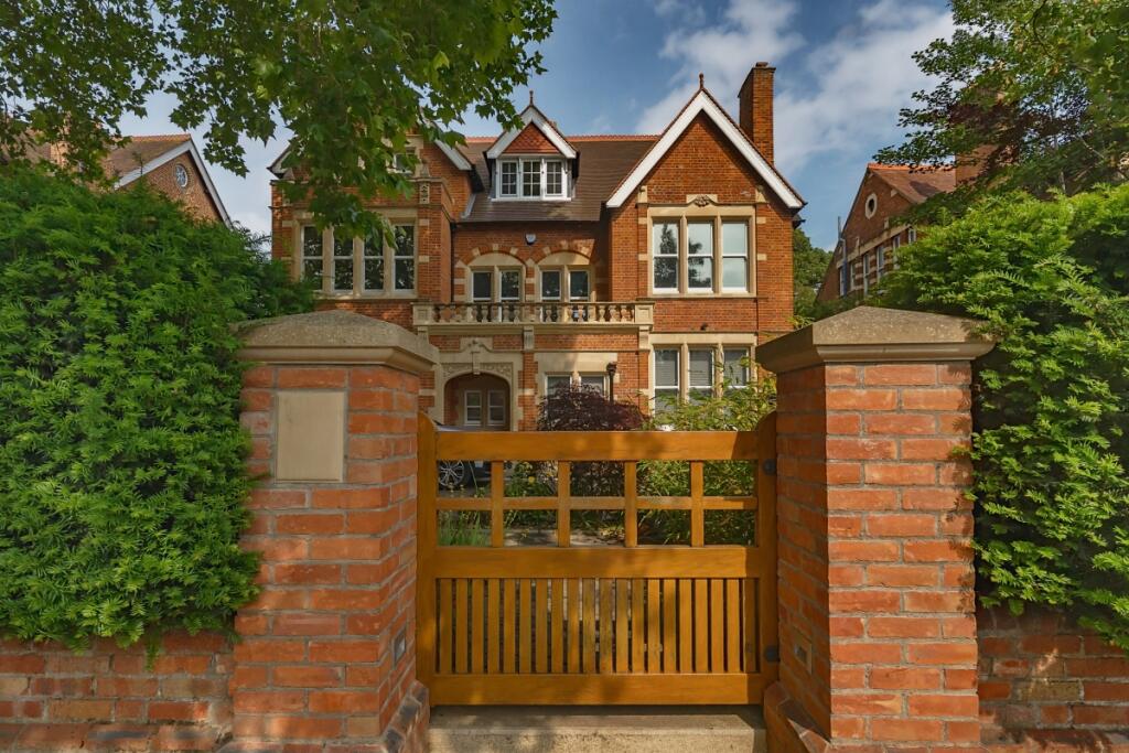 Main image of property: Banbury Road Oxford OX2