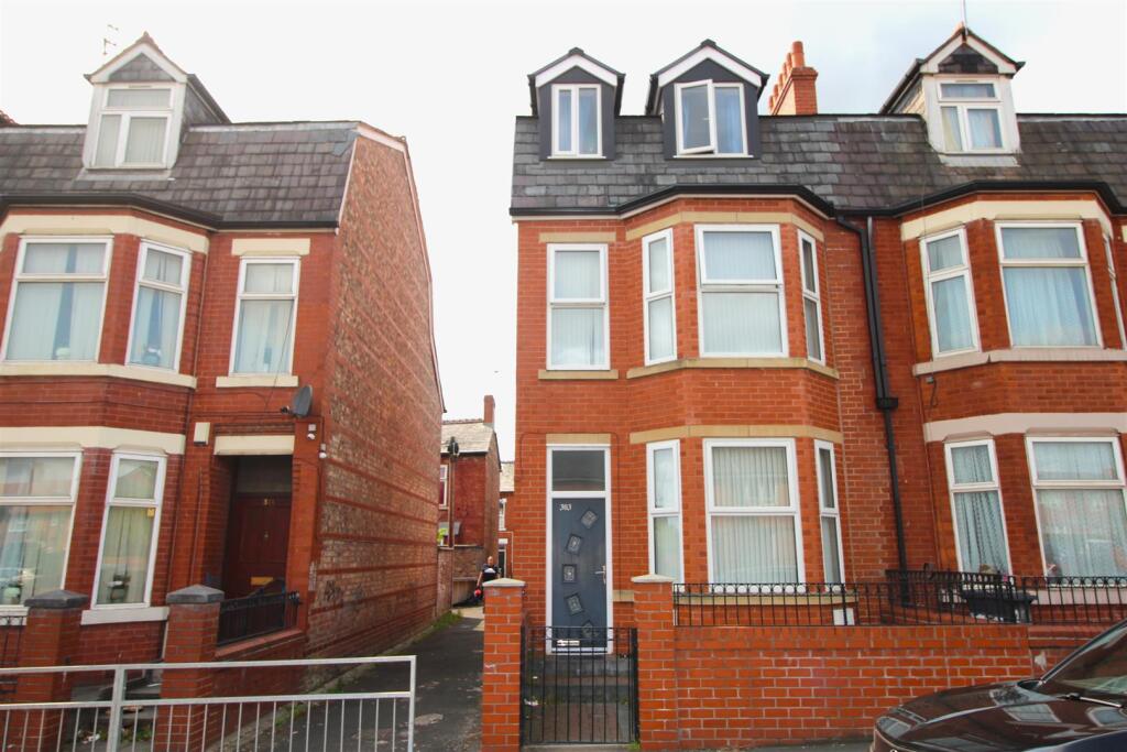 Main image of property: Cheetham Hill Road, Manchester