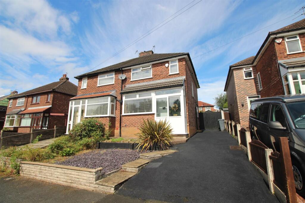 Main image of property: Aldersley Avenue, Manchester