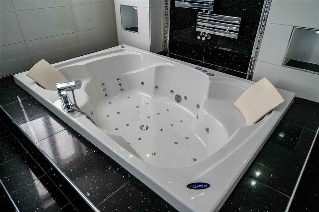 Additional property image - Waddington Road, Clitheroe, Lancashire, BB7