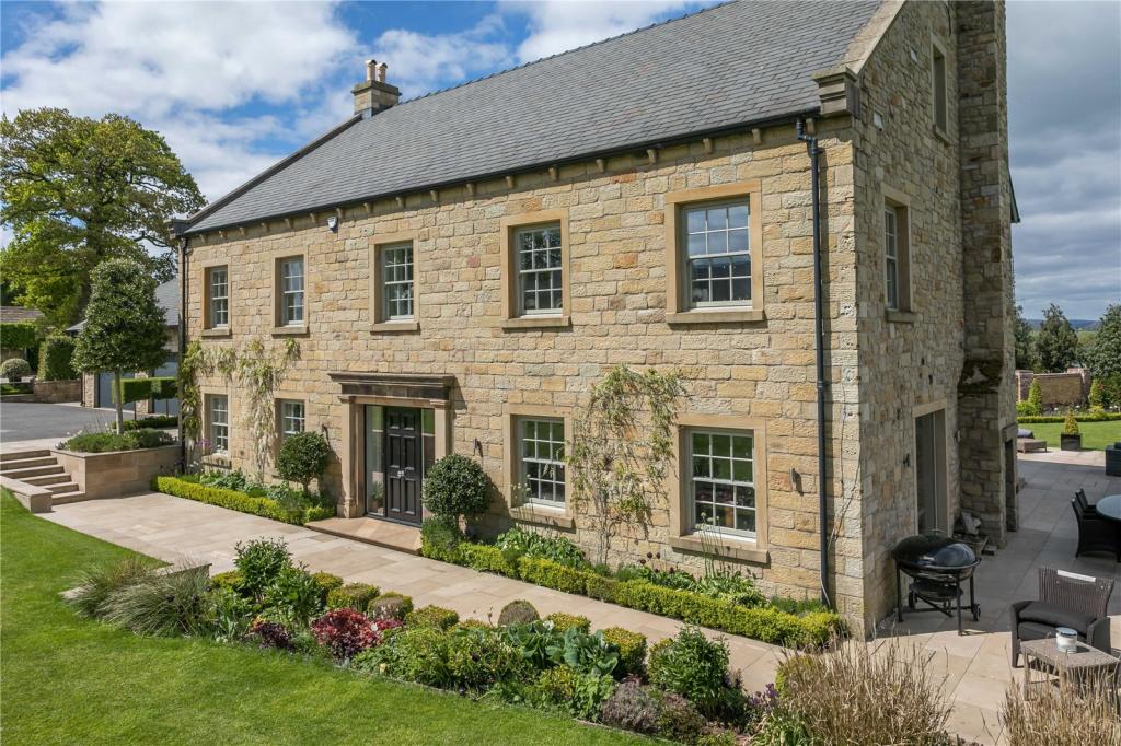 5 bedroom detached house for sale in Rimington, Clitheroe, Lancashire, BB7