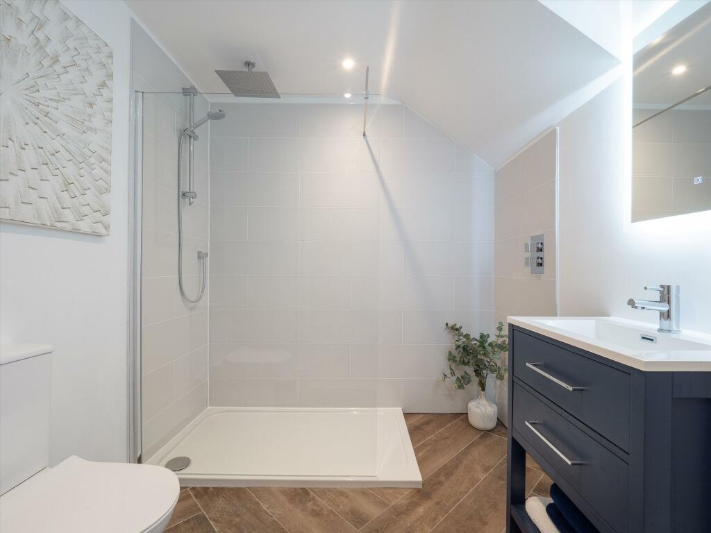 Additional property image - Oakley Wood Farm, Banbury Road, Bishops Tachbrook, Leamington Spa, CV33