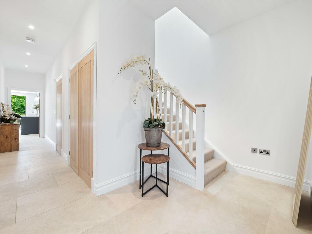 Additional property image - Banbury Road, Bishops Tachbrook, Leamington Spa, CV33