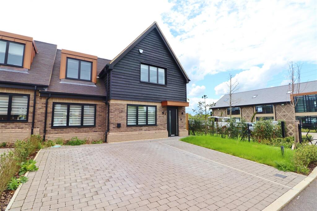 Main image of property: Borehamwood