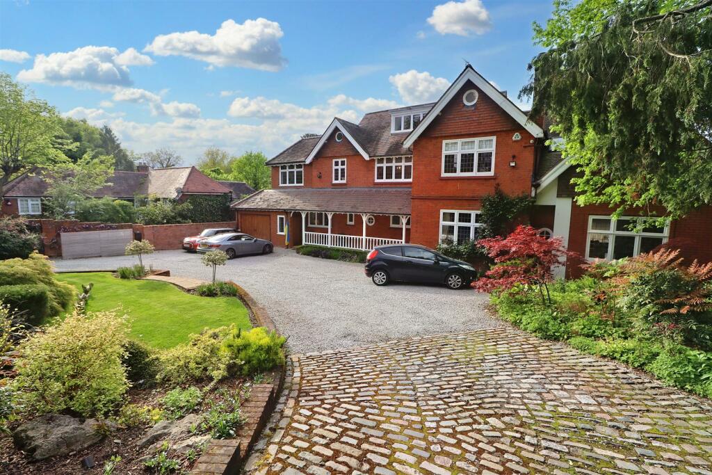 6 bedroom detached house for sale in Lane, Elstree, Borehamwood, WD6