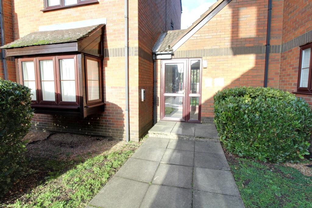 Main image of property: Gladbeck Way, EN2