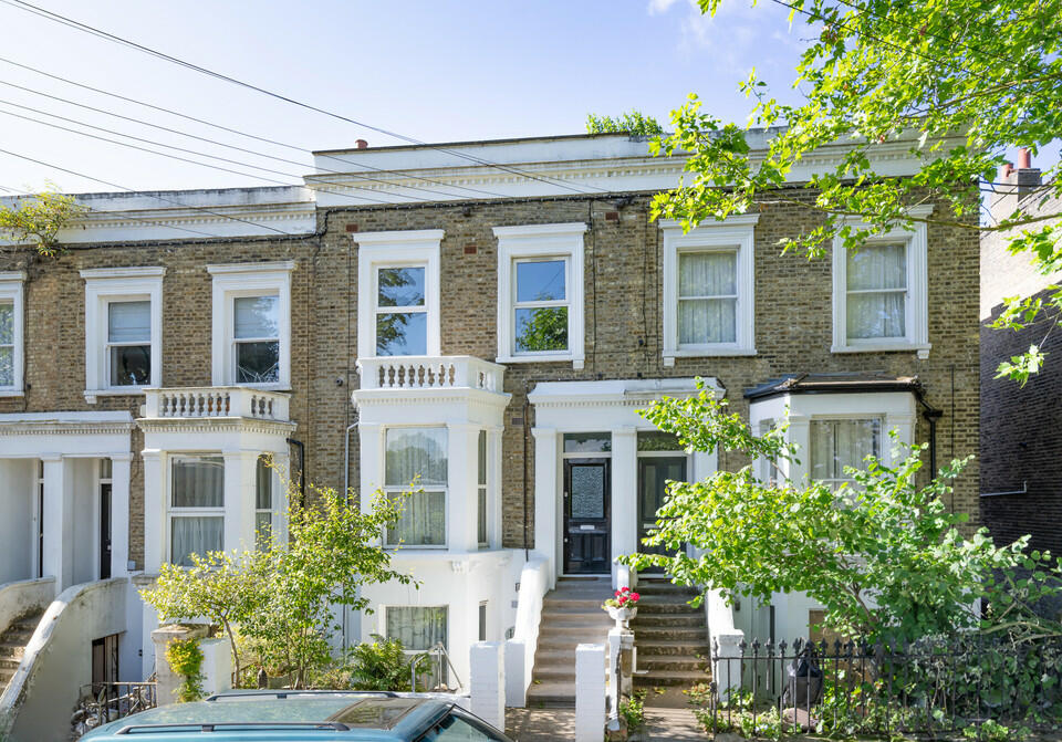 2 bedroom terraced house for sale in Chadwick Road, London, SE15