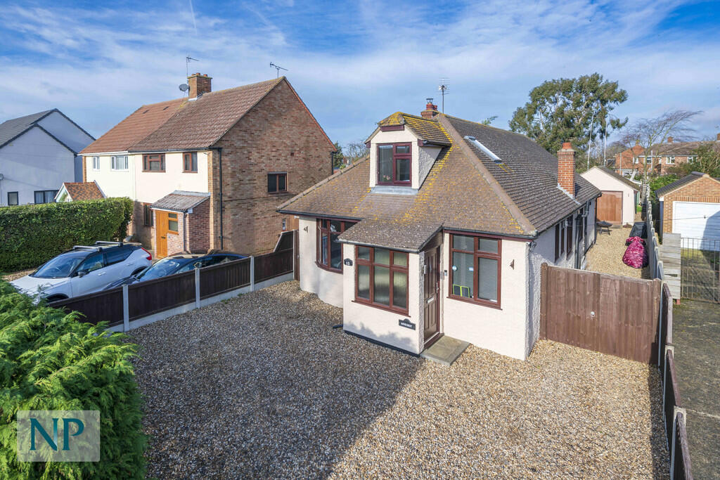 3 bedroom detached house for sale in East Road, West Mersea, Colchester