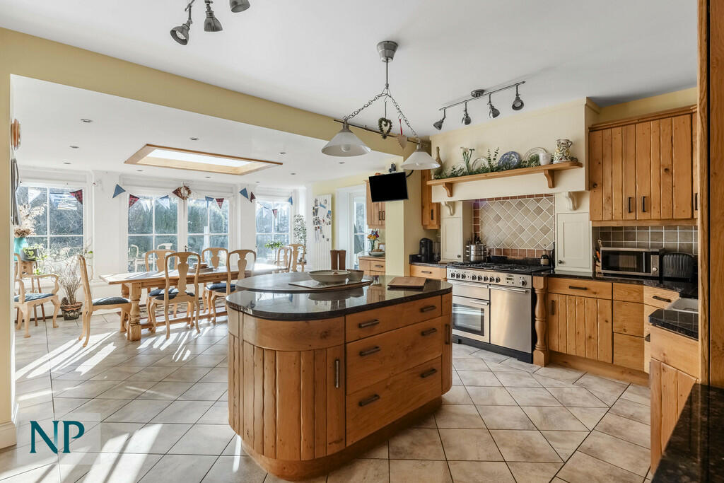 Additional property image - Fitzwalter Road, Colchester