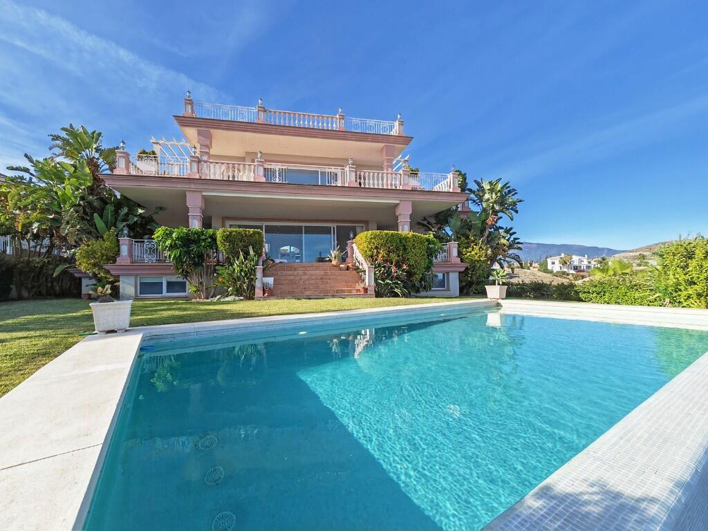 Main image of property: Benahavís, Málaga, Andalusia