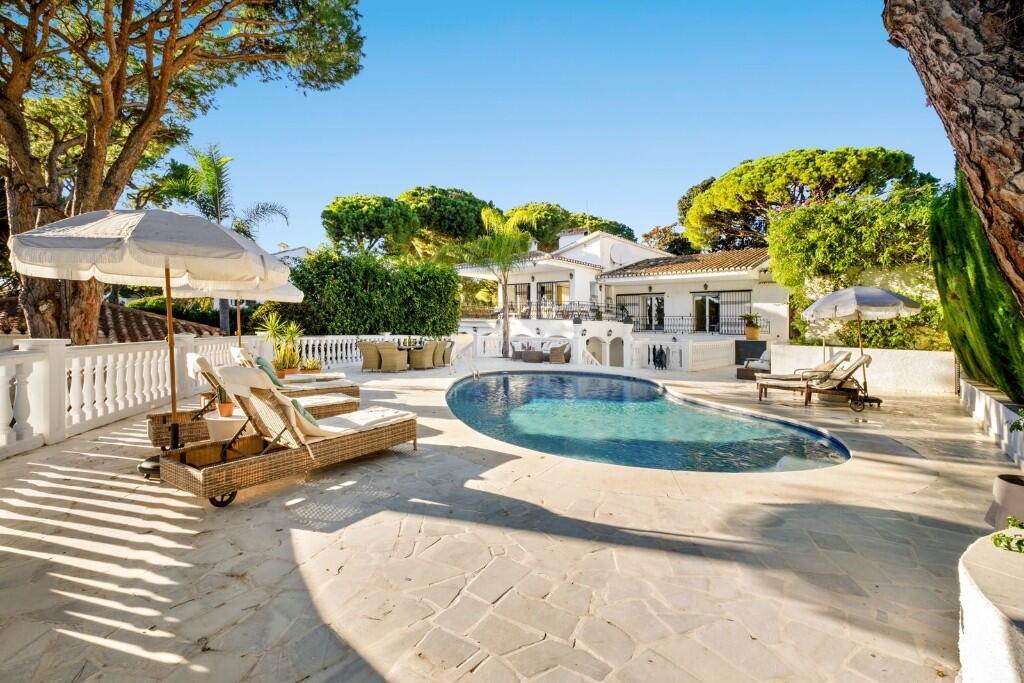 Main image of property: Calahonda, Málaga, Andalusia