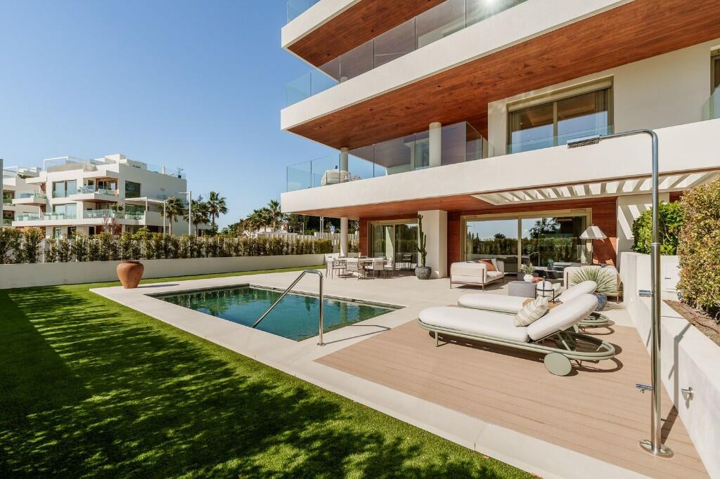 Main image of property: Golden Mile, Málaga, Andalusia