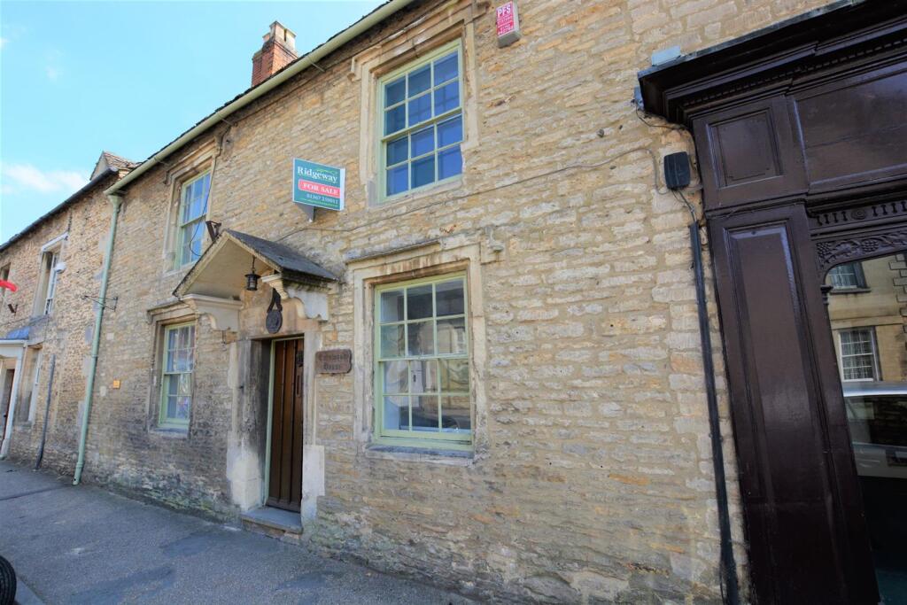 Main image of property: High Street, Lechlade