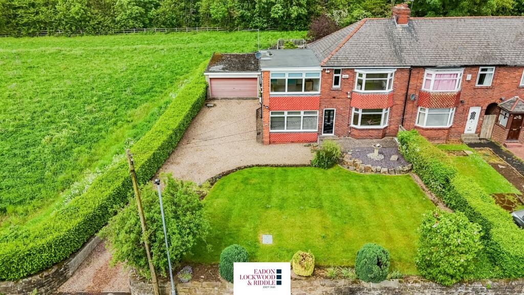 4 bedroom end of terrace house for sale in Upper Whiston Lane, Whiston, Rotherham, S60