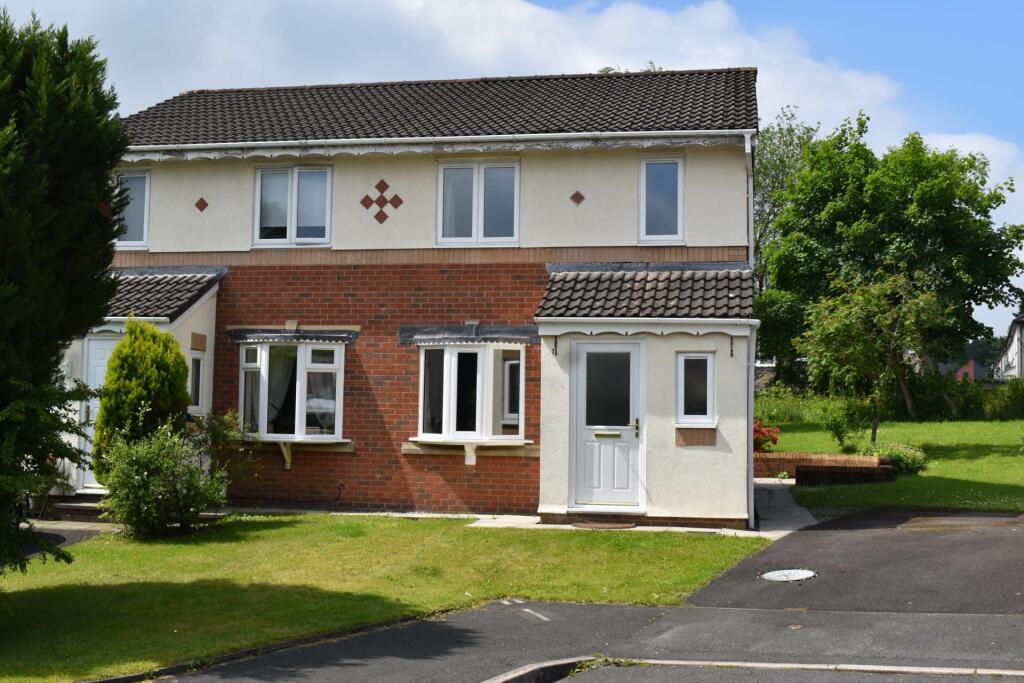 3 bedroom semidetached house for sale in Embsay Close, Astley Bridge, BL1