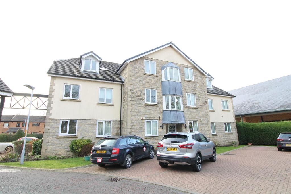2 bedroom apartment for sale in Cecil Court, Ponteland, Newcastle upon