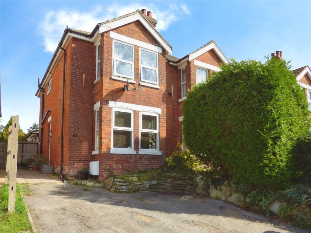 Main image of property: Hamble Lane, Hamble, Southampton