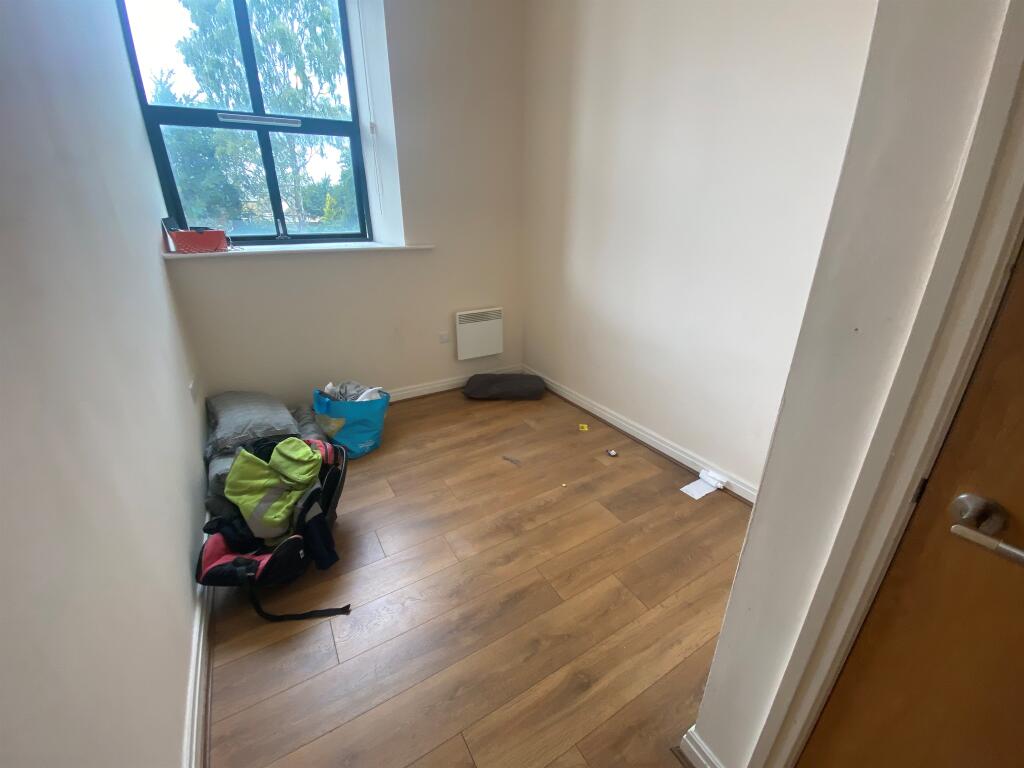 Additional property image - Ingrow Lane, Keighley