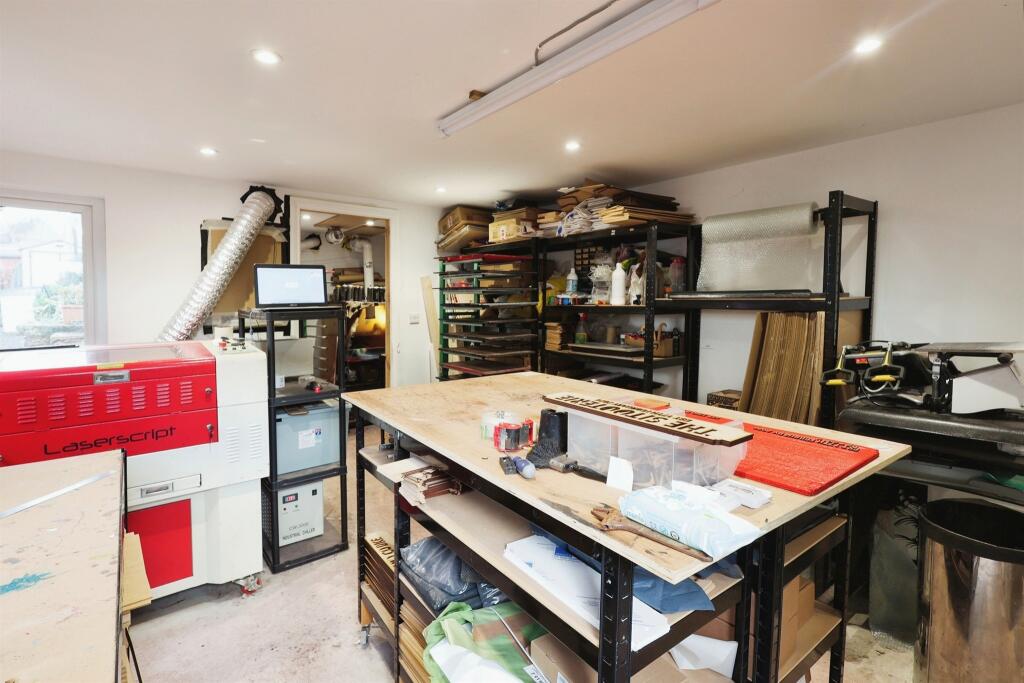 Additional property image - Slaymaker Lane, Oakworth, Keighley