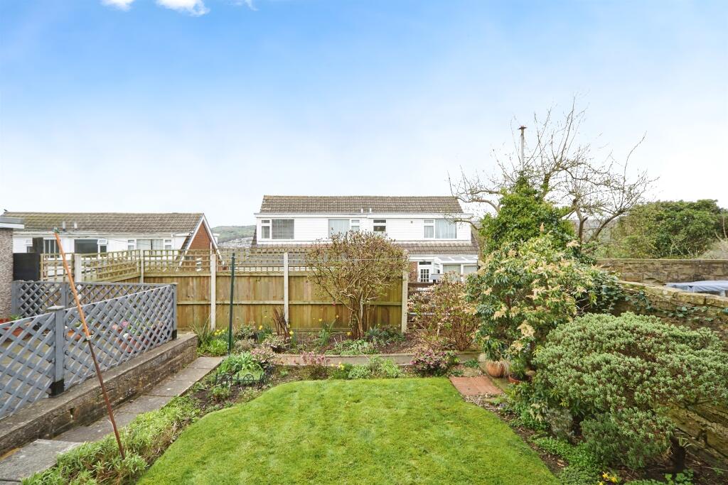 Additional property image - Golden View Drive, Keighley