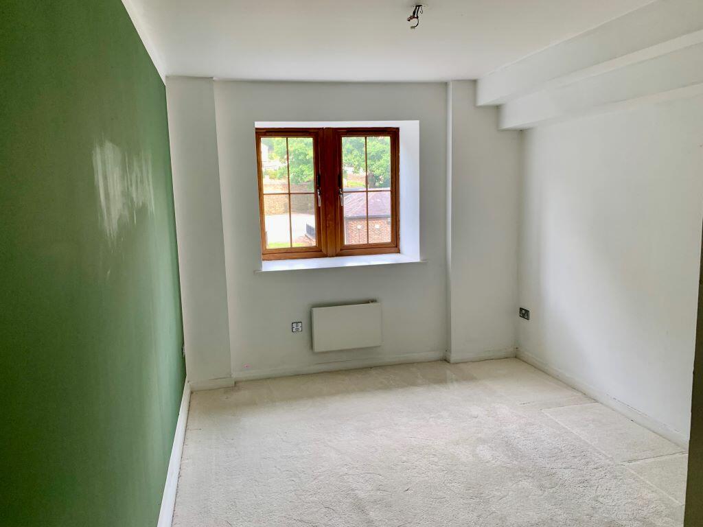 Additional property image - Canal Road, Riddlesden, Keighley