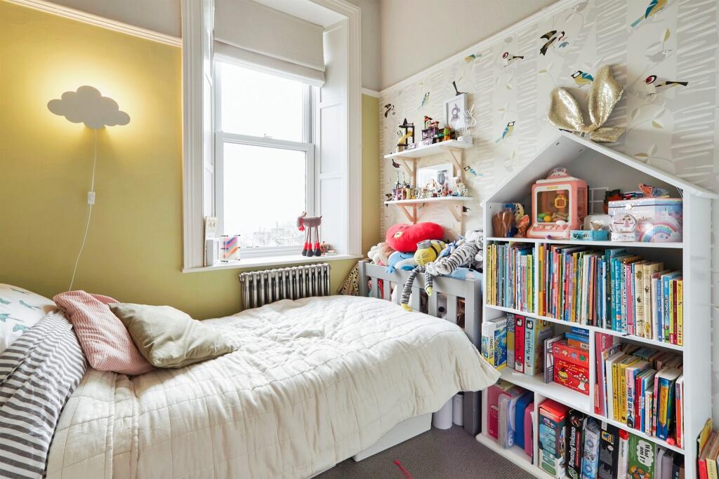 Additional property image - Slaymaker Lane, Oakworth, Keighley