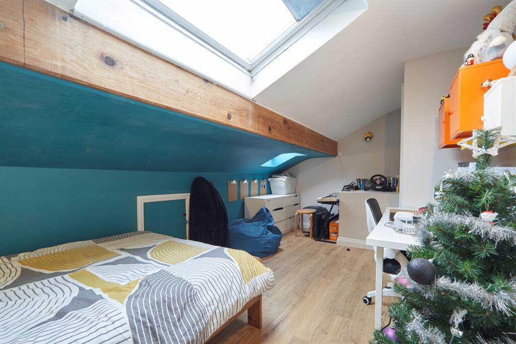 Additional property image - Slaymaker Lane, Oakworth, Keighley