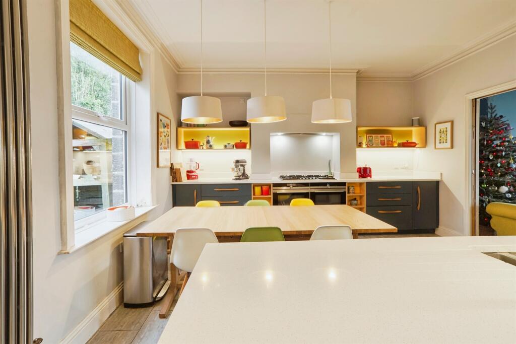 Additional property image - Slaymaker Lane, Oakworth, Keighley