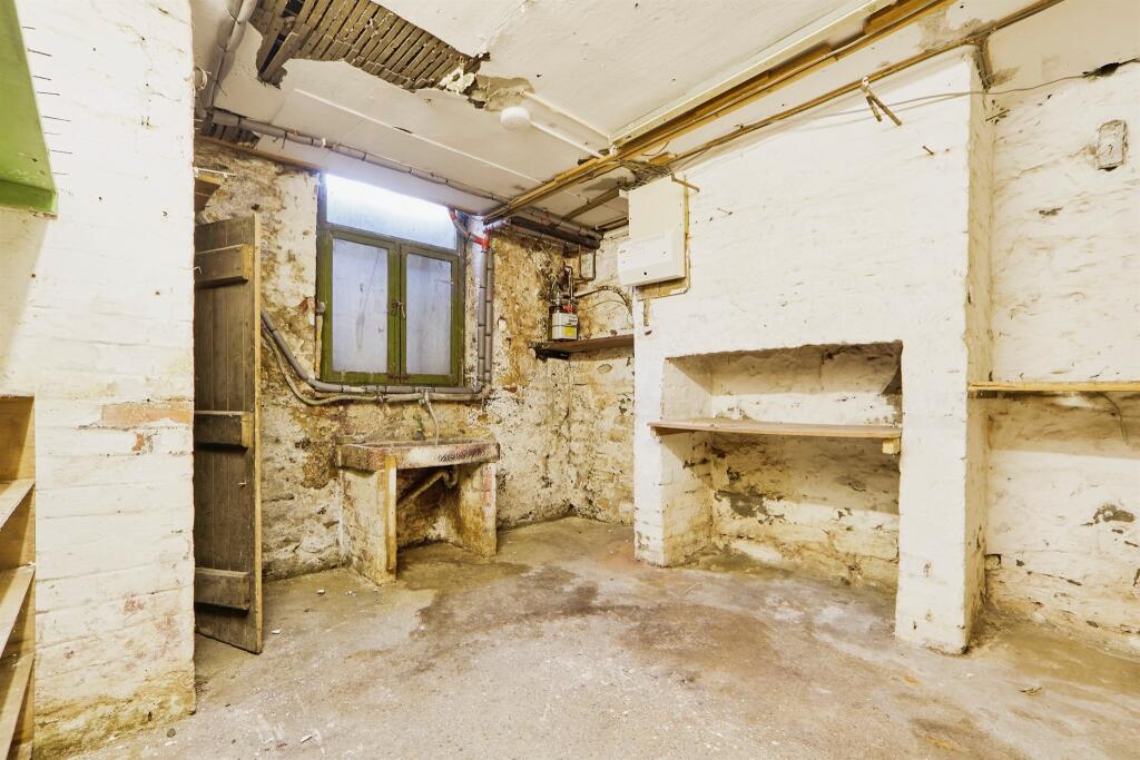 Additional property image - Broomhill Avenue, Keighley