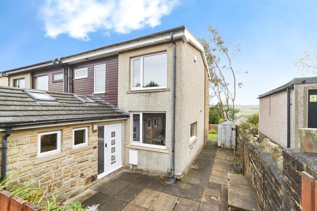 Main image of property: Heather Bank Avenue, Oakworth, Keighley
