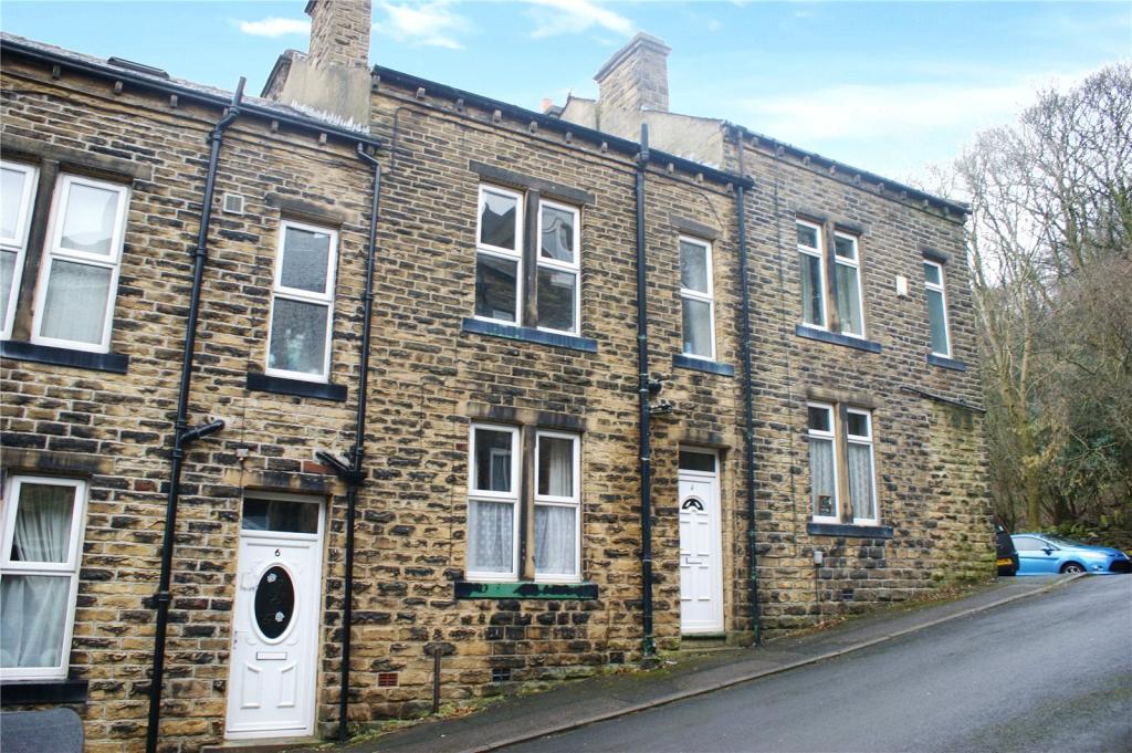 3 bedroom terraced house for sale in Ivy Street South, Keighley, BD21