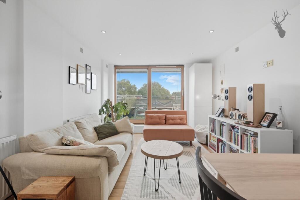 Main image of property: Globe Road, Stepney Green