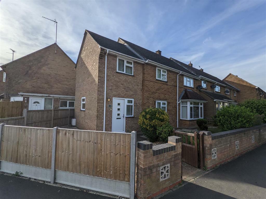 4 bedroom house for rent in Kings End, BICESTER, OX26