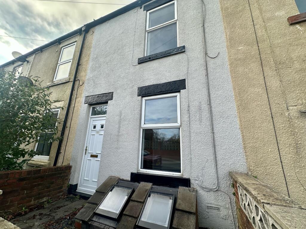 Main image of property: Warminster Road, Graves Park, Sheffield, S8 8PR